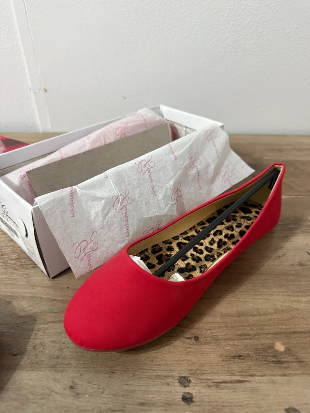 ✨ Glamorous Classic Urban Red Suede Ballet Flats 11
